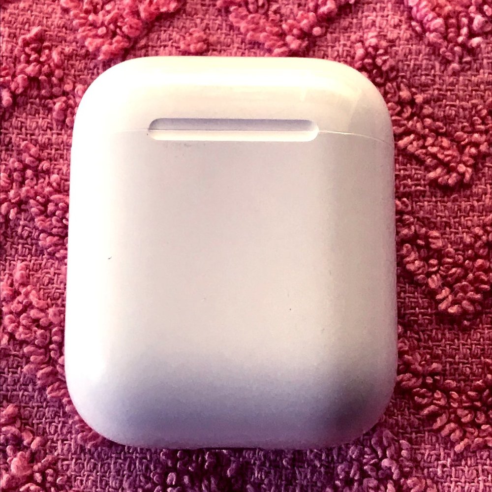 Apple Airpod Charging Case